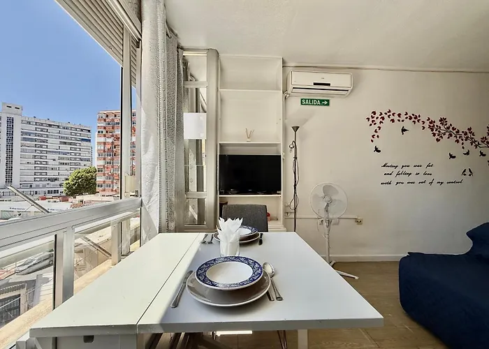 Los Verdiales Central Apartment Walking Distance To The Beach Torremolinos