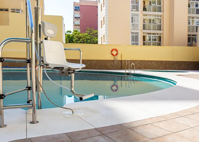 Los Verdiales Central Apartment Walking Distance To The Beach Lägenhet