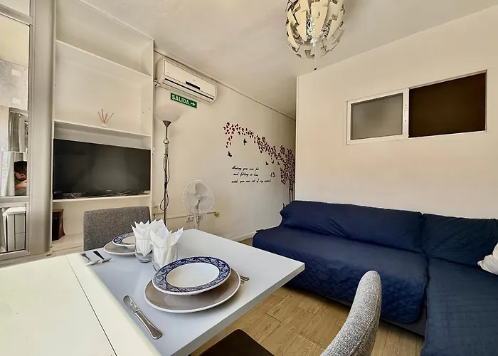 Los Verdiales Central Apartment Walking Distance To The Beach *